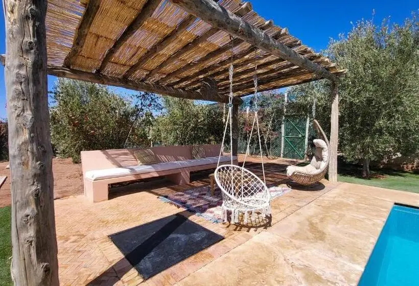 ペンション Tawenza Lodge