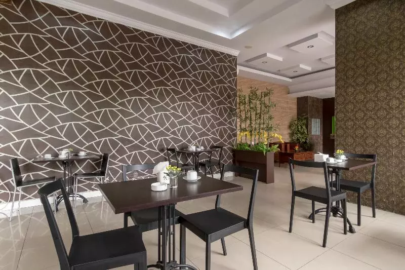 Hotel Labuhan Raya