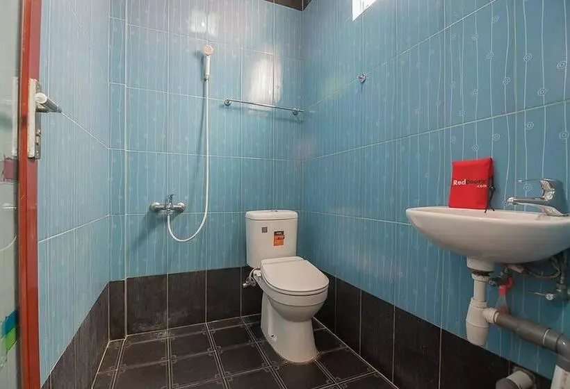 ペンション Reddoorz @ Batam Center 2