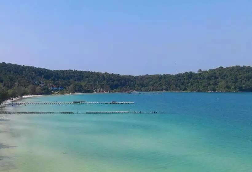 هاستل The Big Easy Koh Rong Samloem
