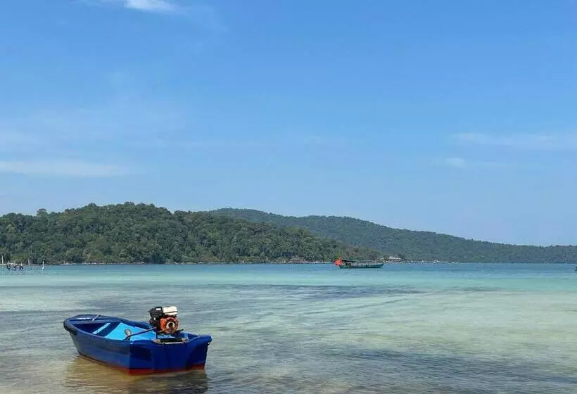 هاستل The Big Easy Koh Rong Samloem