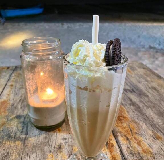 הוסטל The Big Easy Koh Rong Samloem