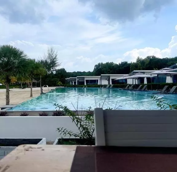 Hotelli The One Resort