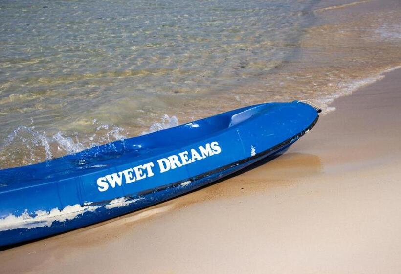 בית מלון כפרי The One Resort