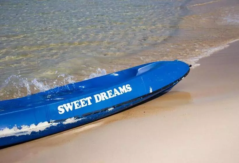 Hotelli The One Resort