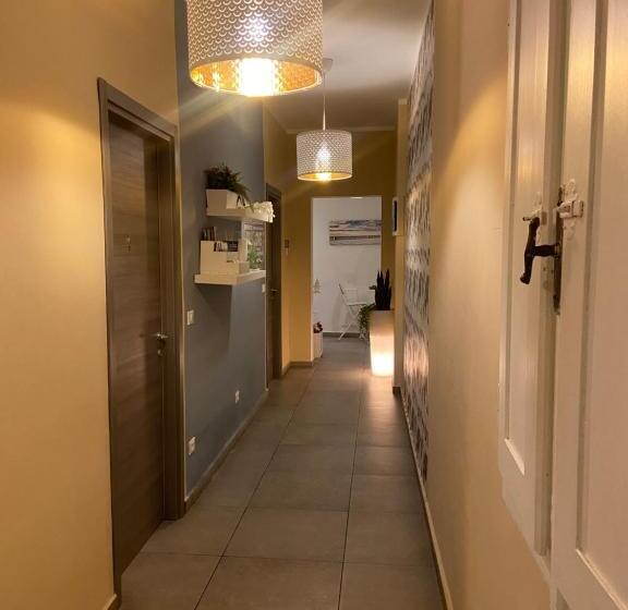 تختخواب و صبحانه Paradise Inn