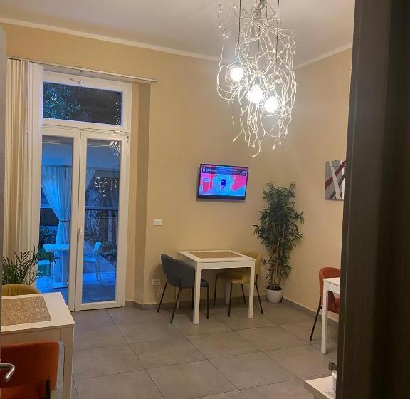 تختخواب و صبحانه Paradise Inn