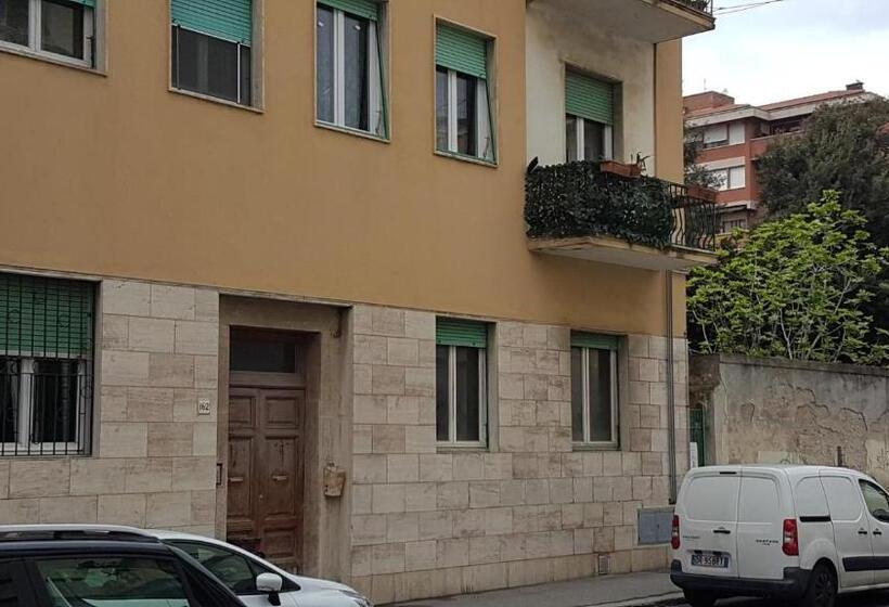 تختخواب و صبحانه Paradise Inn