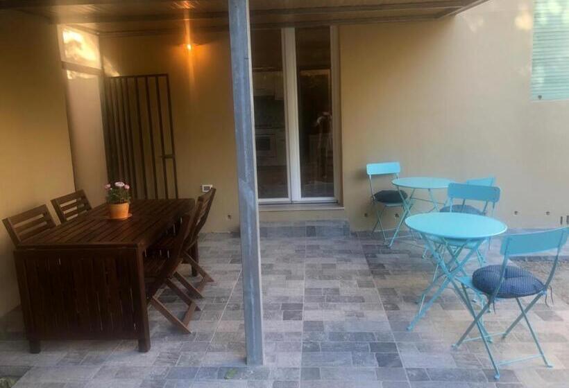 تختخواب و صبحانه Paradise Inn