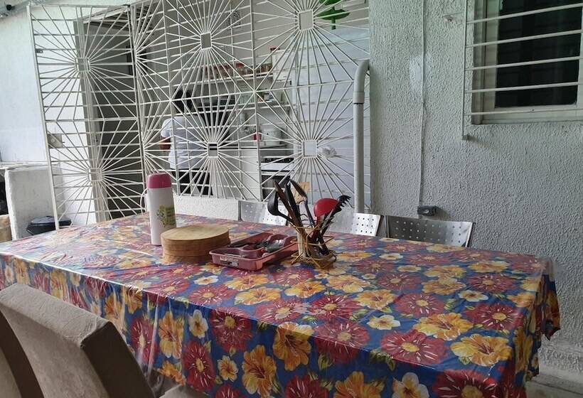 پانسیون Casa Da Esquina Pousada