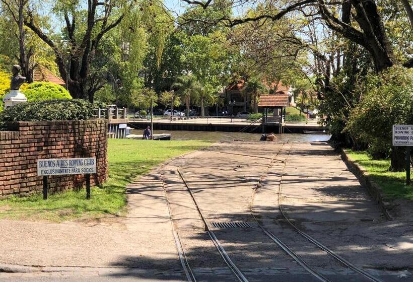 Hotel Buenos Aires Rowing Club