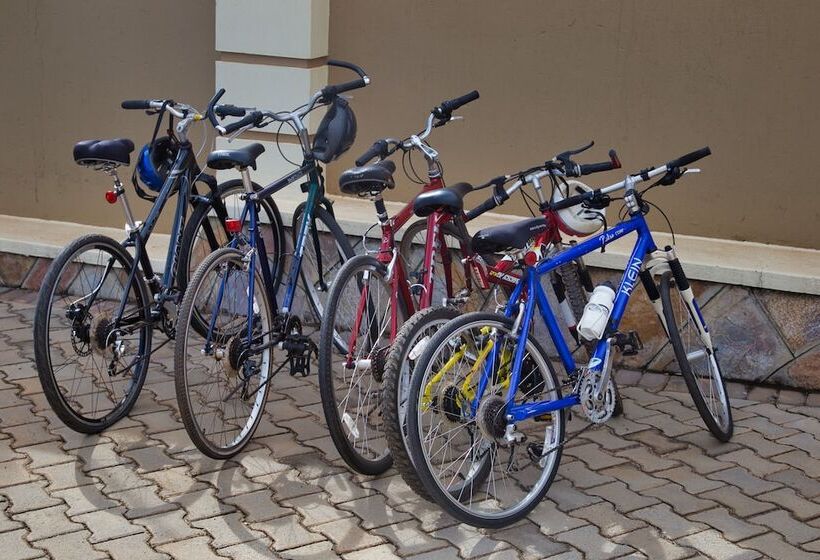 Hotel Lake Point Villa