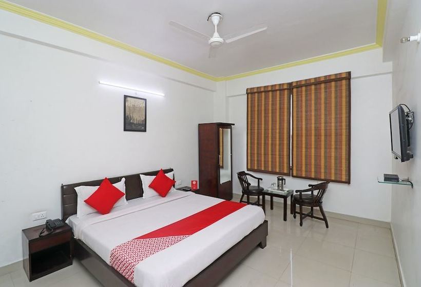 Hôtel Collection O 80995  Dev Residency