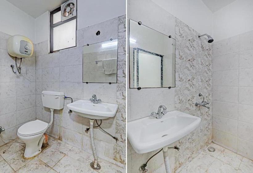 Hôtel Collection O 80995  Dev Residency