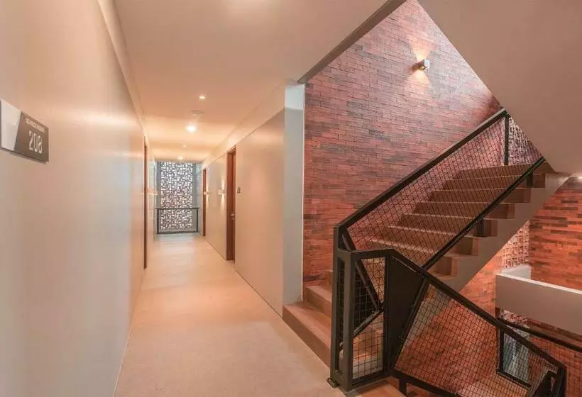 ホテル Oyo 780 Acg House Kalibata Syariah