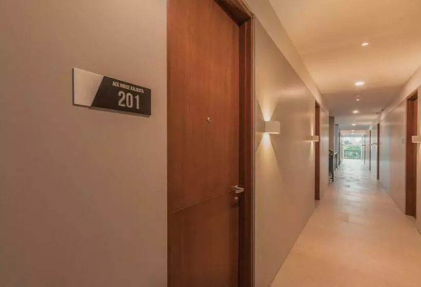 ホテル Oyo 780 Acg House Kalibata Syariah