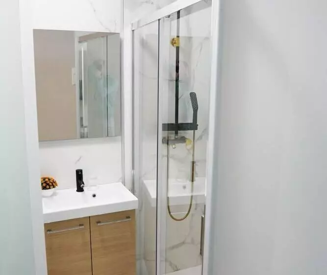 پانسیون Art Burgos