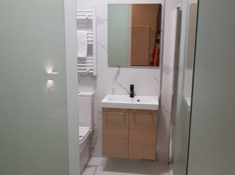 بنسيون Art Burgos