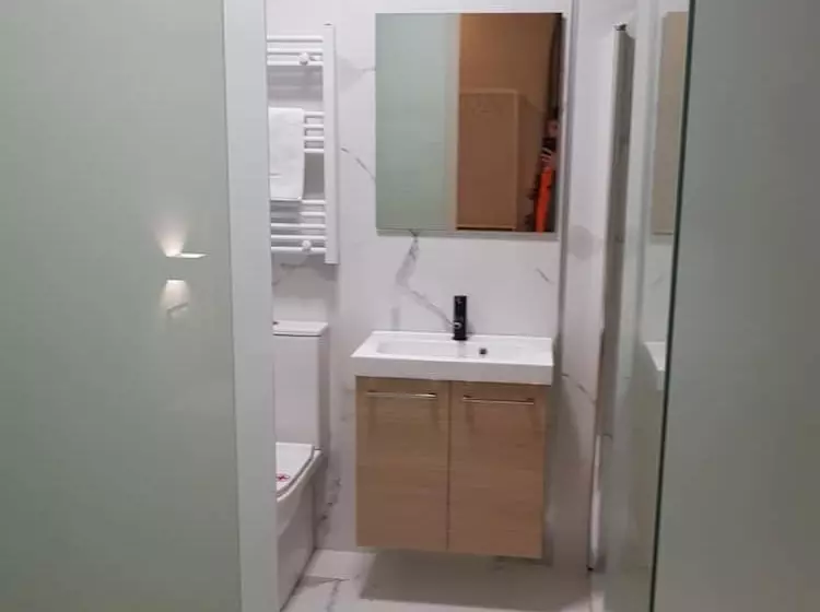 پانسیون Art Burgos