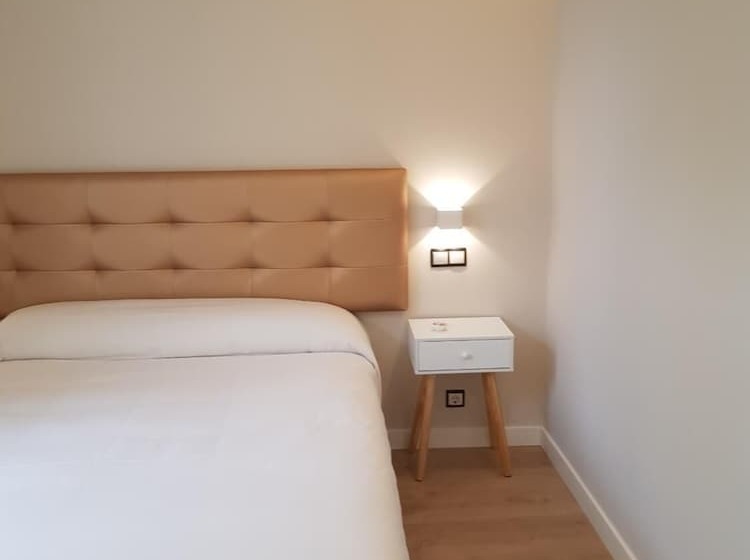 بنسيون Art Burgos