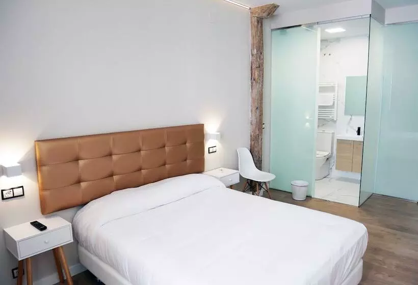 پانسیون Art Burgos