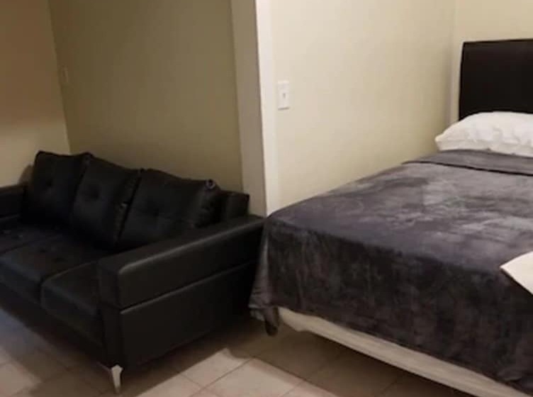 هاستل Pads On Pasadena Ave