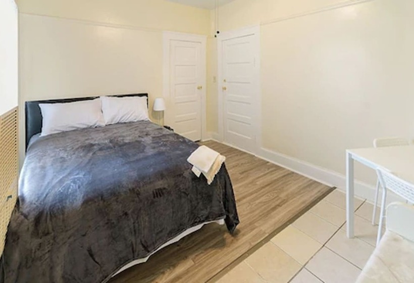 هاستل Pads On Pasadena Ave