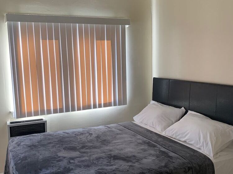 هاستل Pads On Pasadena Ave