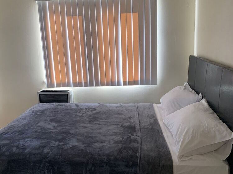 هاستل Pads On Pasadena Ave