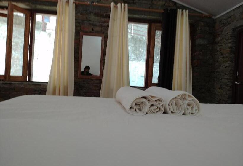 Hotel Silent Valley  Alchauna Kumaoni House Along River Kalsa