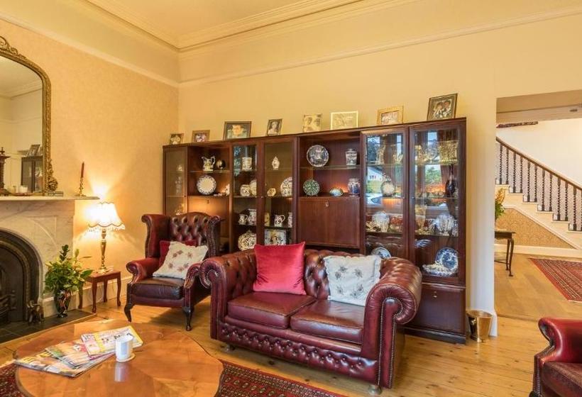 Bed and Breakfast Ashcroft Guest House