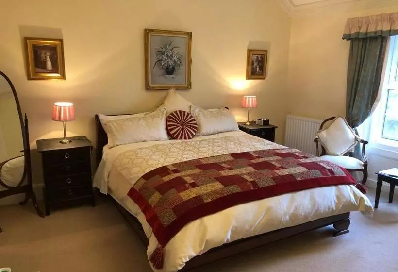 Aamiaismajoitus (B&B) Ashcroft Guest House