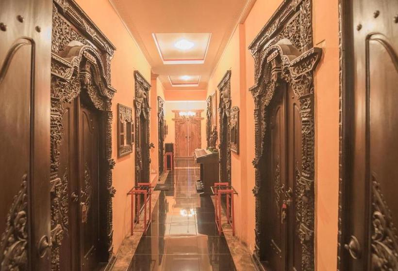 פנסיון Reddoorz Syariah Near Margahayu Raya