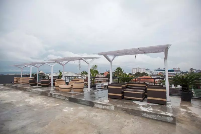 Majatalo Reddoorz Plus Near Politeknik Negeri Malang