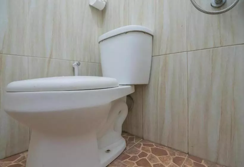 Majatalo Reddoorz Syariah Near Margahayu Raya