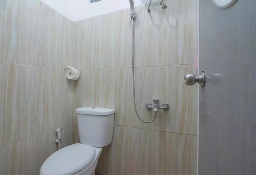 Majatalo Reddoorz Syariah Near Margahayu Raya