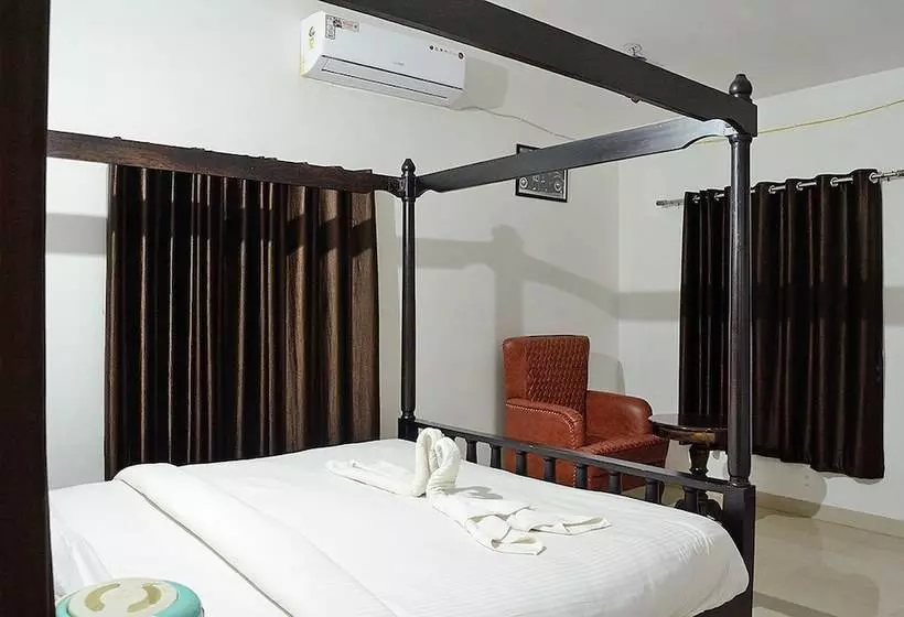 Sadanira Resort