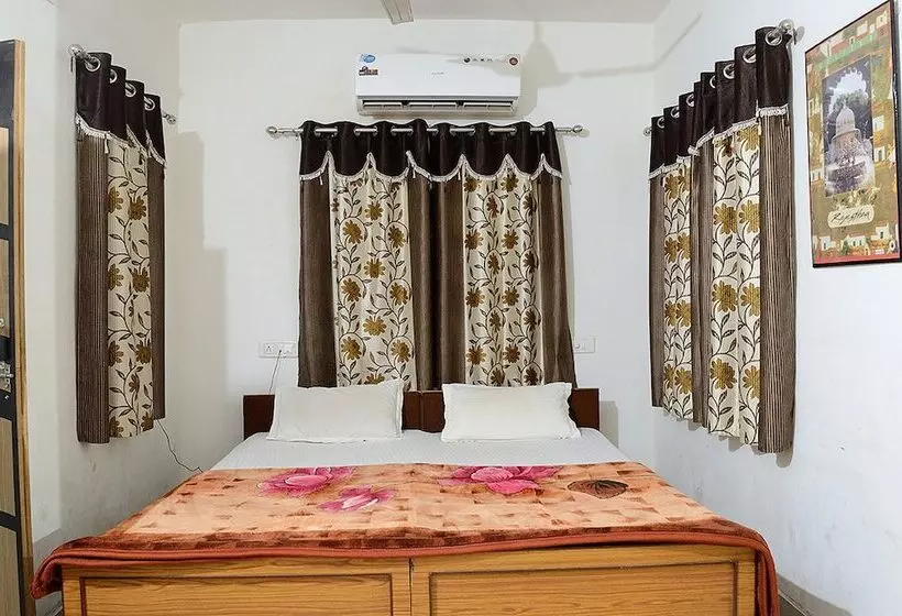Sadanira Resort
