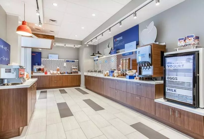 Hotelli Holiday Inn Express & Suites   Ottawa, An Ihg