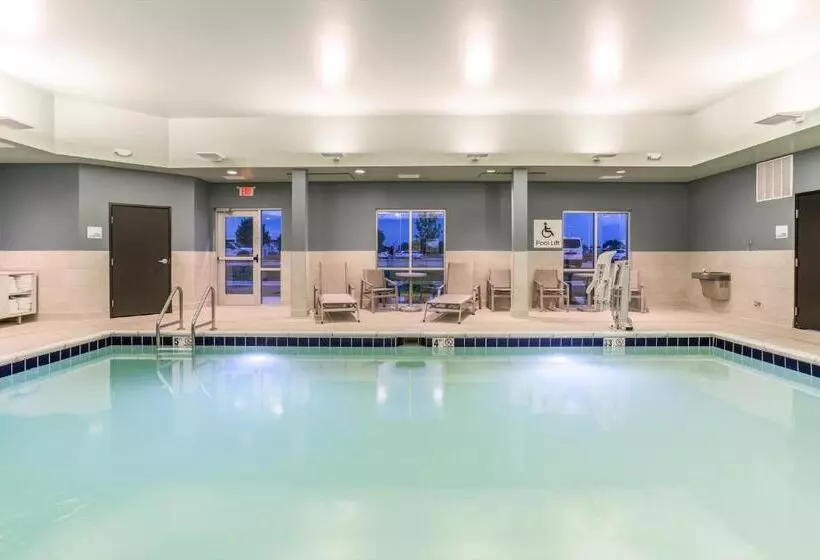 Hotelli Holiday Inn Express & Suites   Ottawa, An Ihg