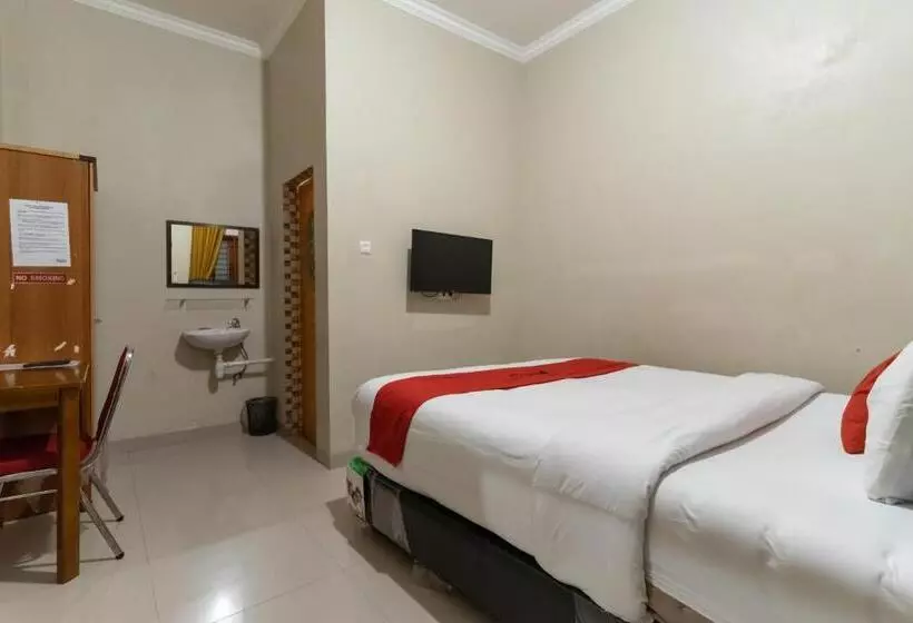 ホテル Reddoorz At Joyce Guest House Medan
