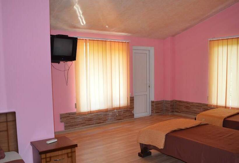 پانسیون Black Sea