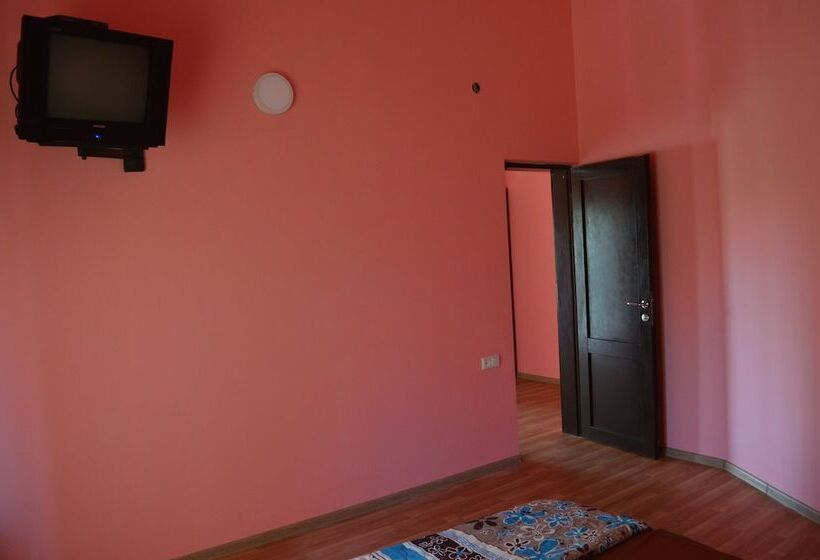 پانسیون Black Sea