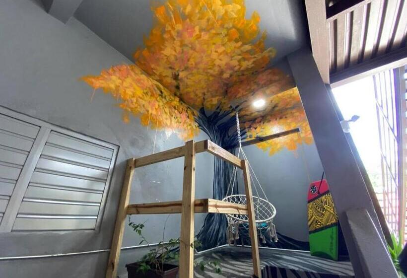 هاستل 1802 At San Juan