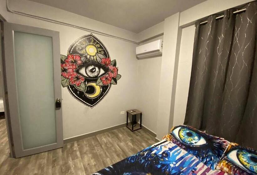 هاستل 1802 At San Juan