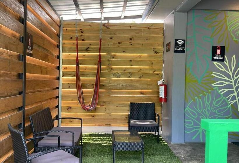 هاستل 1802 At San Juan