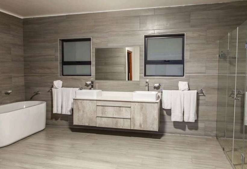 פנסיון Sagwadi