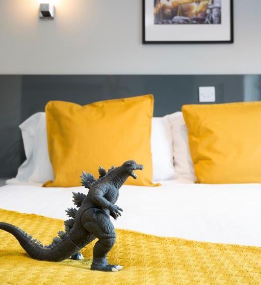 מלון כמוסות Bank Square Town House