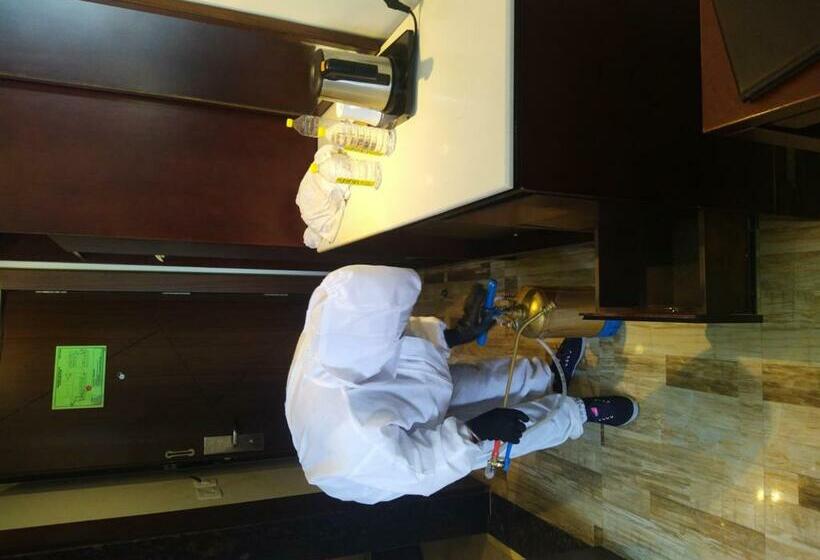 בית מלון כפרי Regenta Inn Ranip Ahmedabad