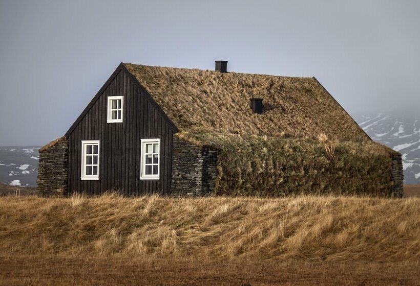 فندق Torfhús Retreat